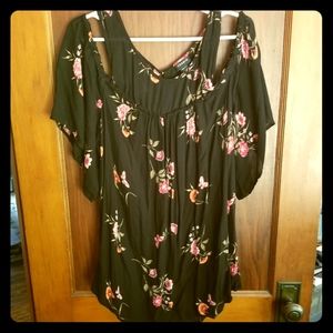 Torrid Cold-Shoulder Floral Top